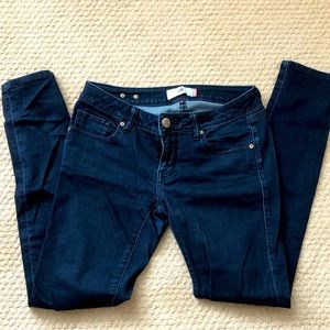 Cabi skinny jeans dark wash size 2